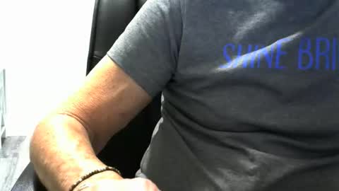 Ossi online show from February 17, 1:46 am