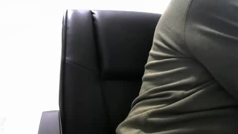 Ossi online show from February 26, 2:21 am