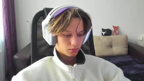 Ostin online show from October 6, 3:26 am