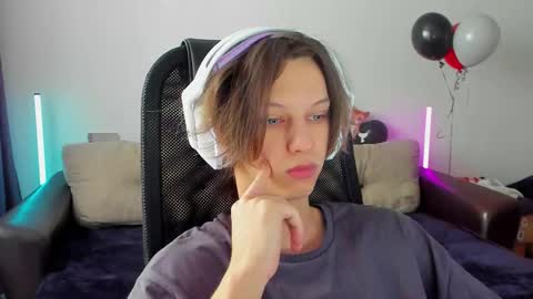 Ostin online show from January 19, 4:49 am