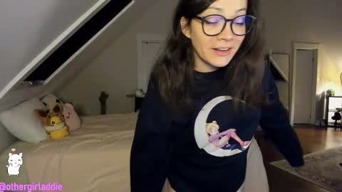 Addie online show from October 5, 3:05 am