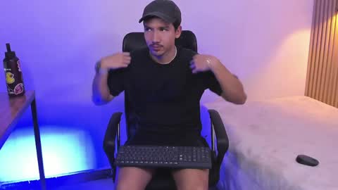 Otto Andrew online show from April 12, 4:06 am