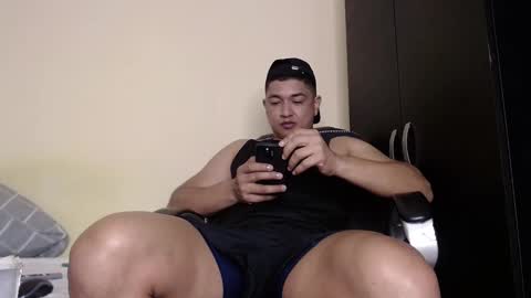 Snapshot of otto_stud chatting on December 29, 4:05 am otto_stud online show from December 29, 4:05 am
