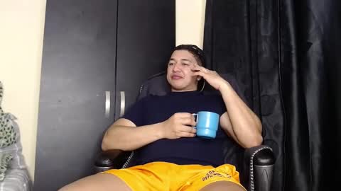 Snapshot of otto_stud chatting on October 20, 3:51 am otto_stud online show from October 20, 3:51 am