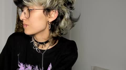 Otto 3 online show from December 21, 6:09 am