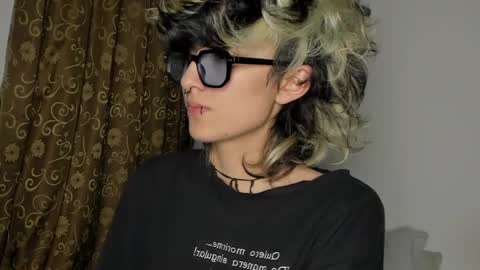 Otto 3 online show from January 14, 4:15 am