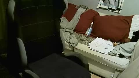 ouinnybis195625 online show from October 20, 11:10 am