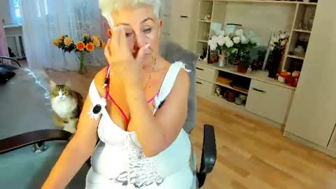 Alla online show from July 28, 9:04 am