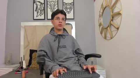 Owen Johnson online show from September 26, 11:47 am