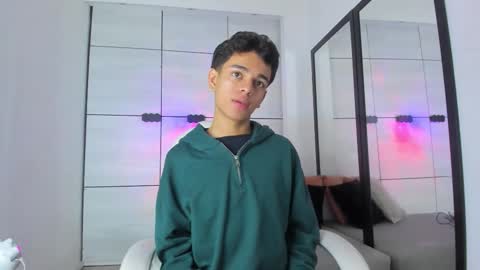 Owen Johnson online show from October 12, 11:53 am