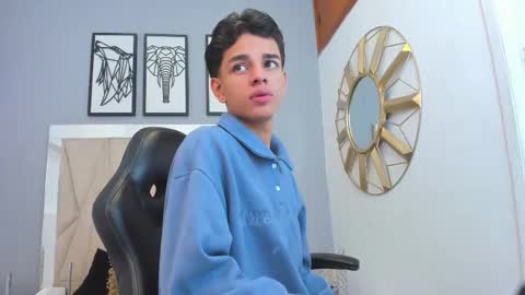 Owen Johnson online show from October 19, 11:33 am