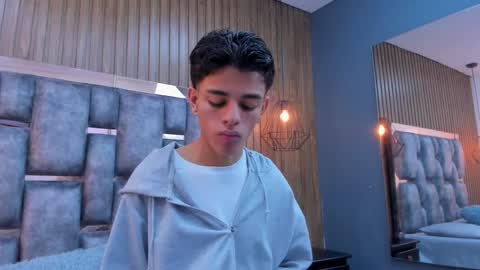 Owen Johnson online show from December 17, 11:49 am