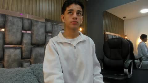 Owen Johnson online show from February 25, 12:15 pm