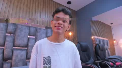 Owen Johnson online show from April 18, 4:11 pm