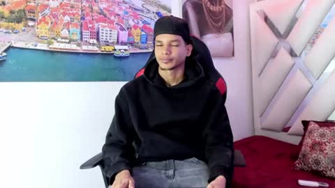 owen blaze online show from June 17, 3:31 am