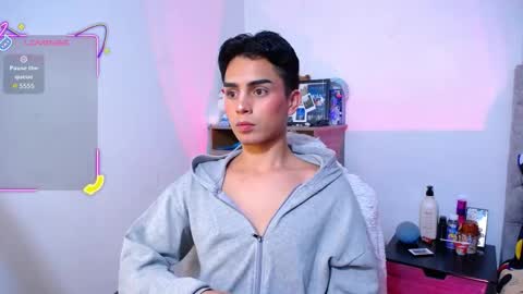 Owen  Independent model  online show from November 25, 5:51 am