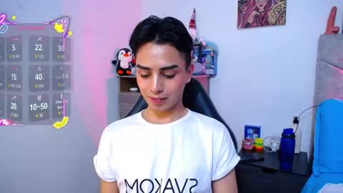 Snapshot of owenblue__ chatting on December 17, 12:11 pm Owen Independent model online show from December 17, 12:11 pm