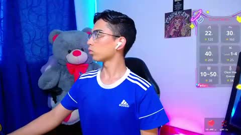 Snapshot of owenblue__ chatting on June 12, 10:41 pm Owen Independent model online show from June 12, 10:41 pm