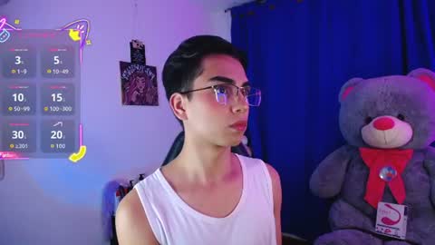 Owen  Independent model  online show from July 29, 8:45 am