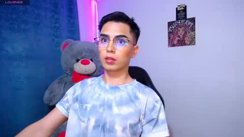 Owen  Independent model  online show from August 5, 10:07 am