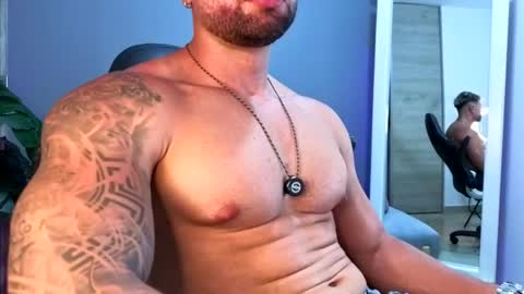 Maximus Owen online show from April 23, 11:18 pm