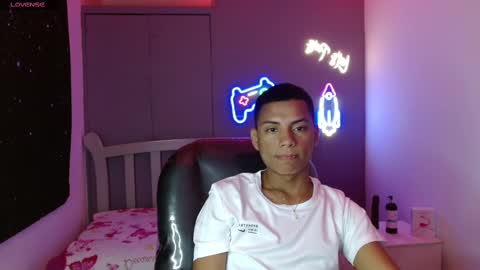 OWEN online show from December 23, 7:52 pm