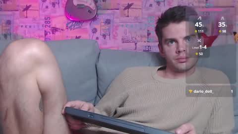 Snapshot of oxmikexo chatting on December 13, 6:16 pm Mike online show from December 13, 6:16 pm