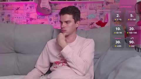 Snapshot of oxmikexo chatting on December 24, 11:49 am Mike online show from December 24, 11:49 am