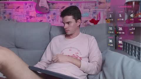 Snapshot of oxmikexo chatting on December 26, 10:59 am Mike online show from December 26, 10:59 am