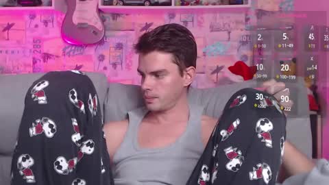 Snapshot of oxmikexo chatting on December 27, 11:50 am Mike online show from December 27, 11:50 am