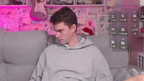 Snapshot of oxmikexo chatting on January 6, 11:40 am Mike online show from January 6, 11:40 am