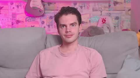 Snapshot of oxmikexo chatting on February 15, 1:16 pm Mike online show from February 15, 1:16 pm