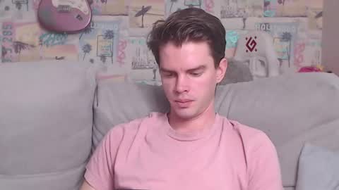 Snapshot of oxmikexo chatting on February 16, 10:21 am Mike online show from February 16, 10:21 am