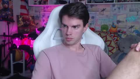 Snapshot of oxmikexo chatting on March 3, 2:26 pm Mike online show from March 3, 2:26 pm