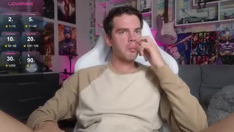 Snapshot of oxmikexo chatting on October 14, 11:55 am Mike online show from October 14, 11:55 am