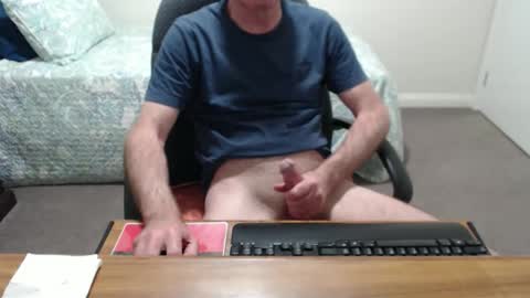 Snapshot of ozfan123 chatting on September 12, 2:17 pm ozfan123 online show from September 12, 2:17 pm