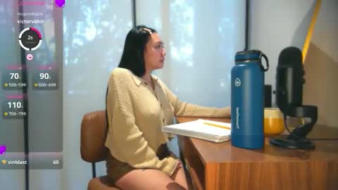 ozhmara online show from November 5, 1:55 pm