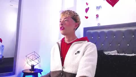 Snapshot of ozorio_dany chatting on September 20, 3:40 am Dany Ozorio online show from September 20, 3:40 am