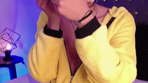 Snapshot of ozorio_dany chatting on October 5, 4:00 am Dany Ozorio online show from October 5, 4:00 am