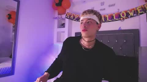 Snapshot of ozorio_dany chatting on October 14, 4:13 am Dany Ozorio online show from October 14, 4:13 am