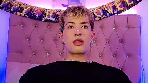 Snapshot of ozorio_dany chatting on October 18, 6:05 am Dany Ozorio online show from October 18, 6:05 am