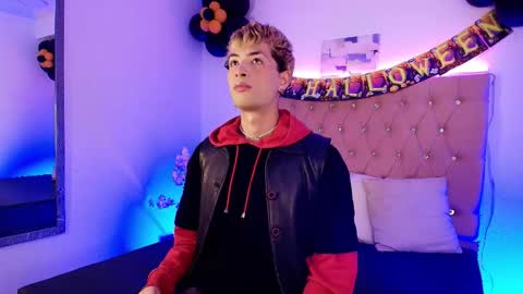 Snapshot of ozorio_dany chatting on October 19, 3:40 am Dany Ozorio online show from October 19, 3:40 am