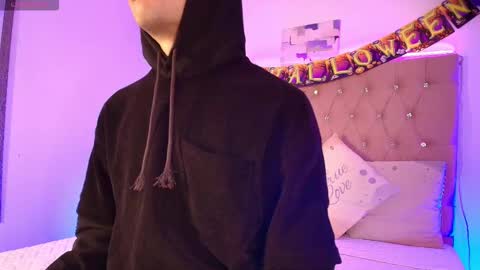 Snapshot of ozorio_dany chatting on October 21, 3:29 am Dany Ozorio online show from October 21, 3:29 am