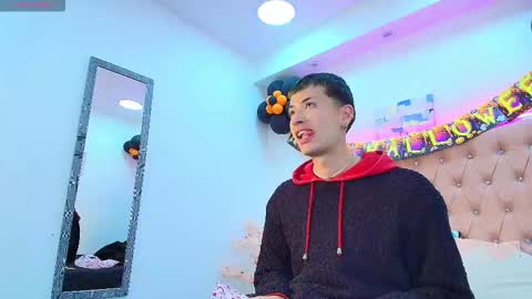 Snapshot of ozorio_dany chatting on November 2, 3:42 am Dany Ozorio online show from November 2, 3:42 am