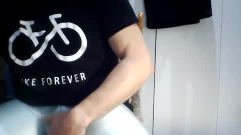 Snapshot of ozzispandex chatting on July 24, 10:02 am ozzispandex online show from July 24, 10:02 am