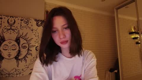 Alice online show from December 20, 8:01 pm