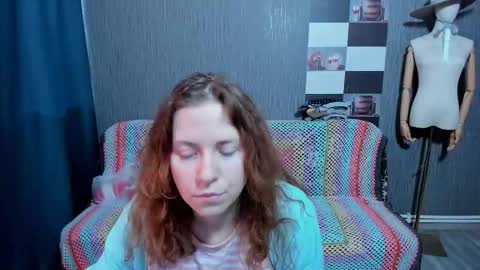 Ella online show from November 7, 7:52 am