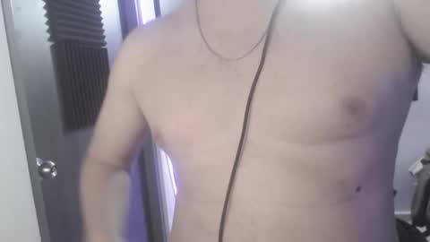 Snapshot of pablo6gomez91994 chatting on October 17, 10:34 pm Marco online show from October 17, 10:34 pm