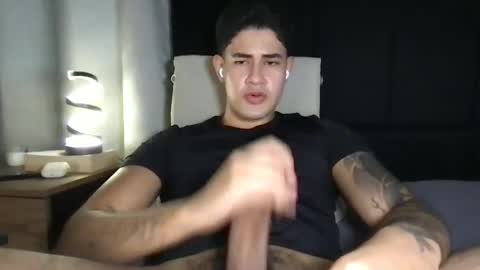 Javi    online show from September 10, 10:32 pm