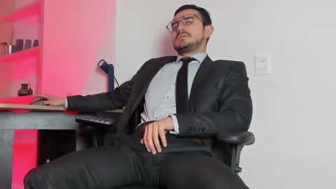 Snapshot of pablo_rincon95 chatting on February 24, 12:16 pm pablo rincon95 online show from February 24, 12:16 pm